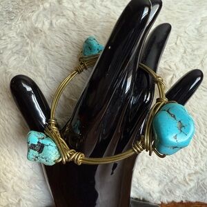 Turquoise Stone Wire Bracelet